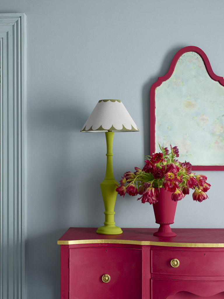 https://www.anniesloan.com/wp-content/uploads/2021/01/Annie-Sloan-Living-room-Capri-Pink-sideboard-mirror-and-vase-Louis-Blue-wall-Firle-Paloma-and-Olive-lamp-Lifestyle-Portrait-768x1024.jpg