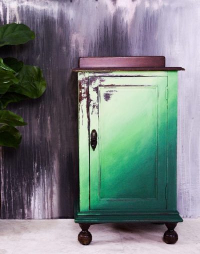The Colourist Stencil Chalk Paint™ Tray in Capri Pink and Antibes Green